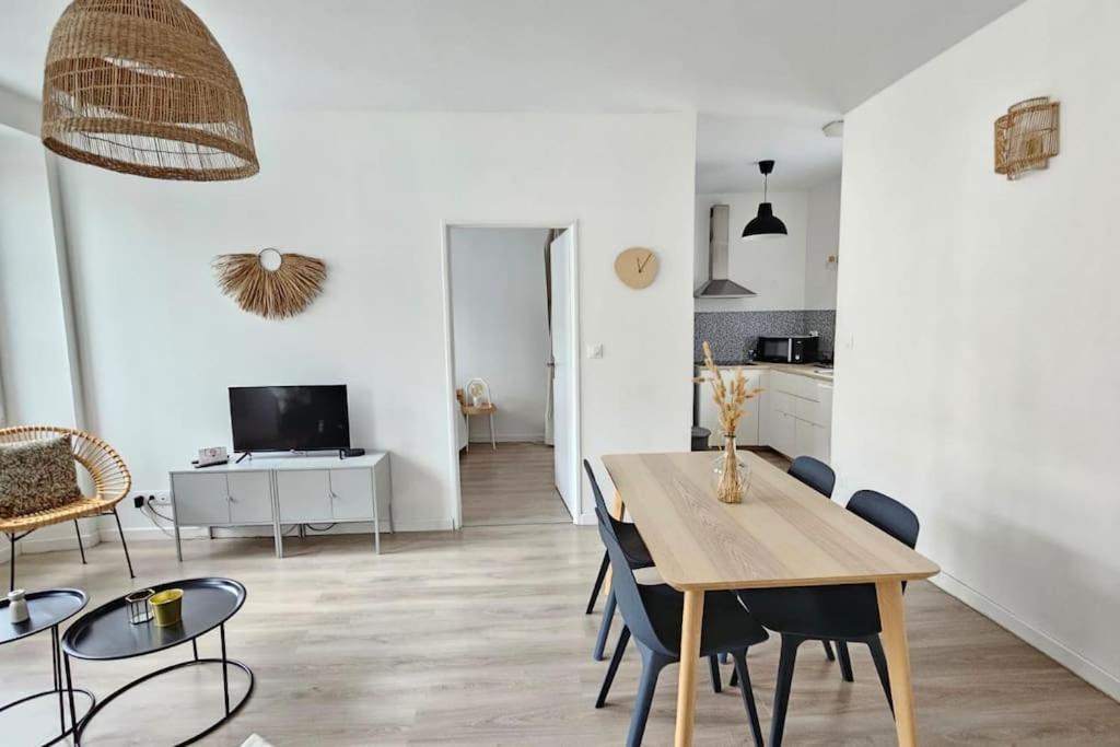 Superbe Appartement 2 Chambres Au Coeur De Pau Zewnętrze zdjęcie